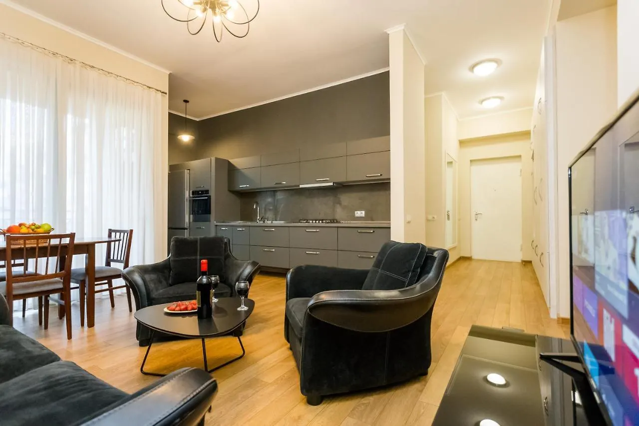New!-Downtown Apartment Ll Тбилиси